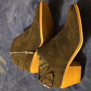 Boutique by Corkys booties